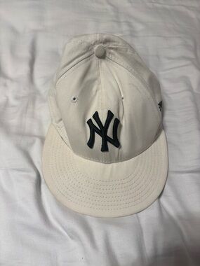 New York Yankees NY Official MLB New Era Genuine Merchandise Hat Cap Size 7 1/8
